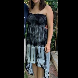 size medium high-low tie dye shirt